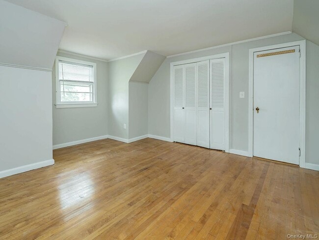 Building Photo - 65 Beechwood Dr