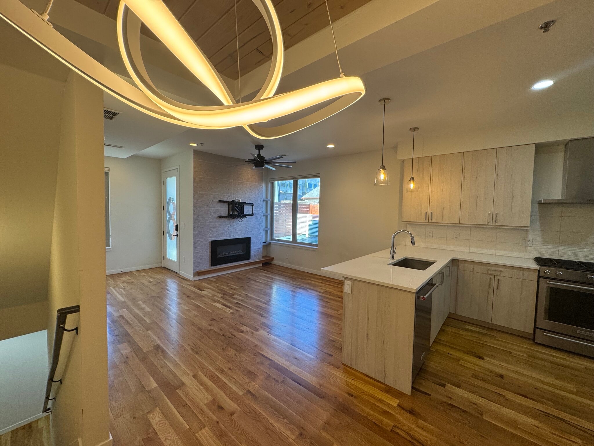 Building Photo - 2625 W 25th Ave