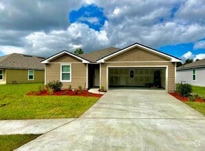 Building Photo - Awesome 4/2 Located in Desirable Yulee Are...