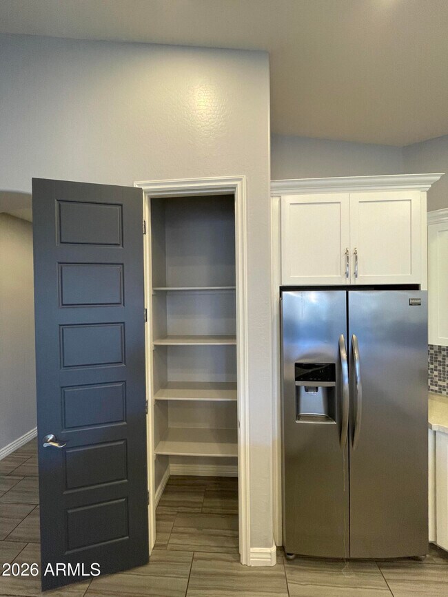 Building Photo - 10154 Theorem Dr