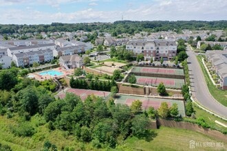 Building Photo - 6406 Fernandez Ct