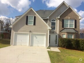 Building Photo - Move-in Ready spacious 4-bedroom home in F...