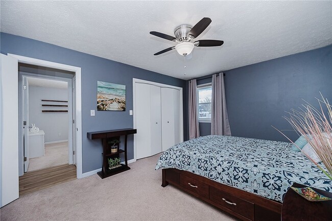 Building Photo - 979 Barclay Rd