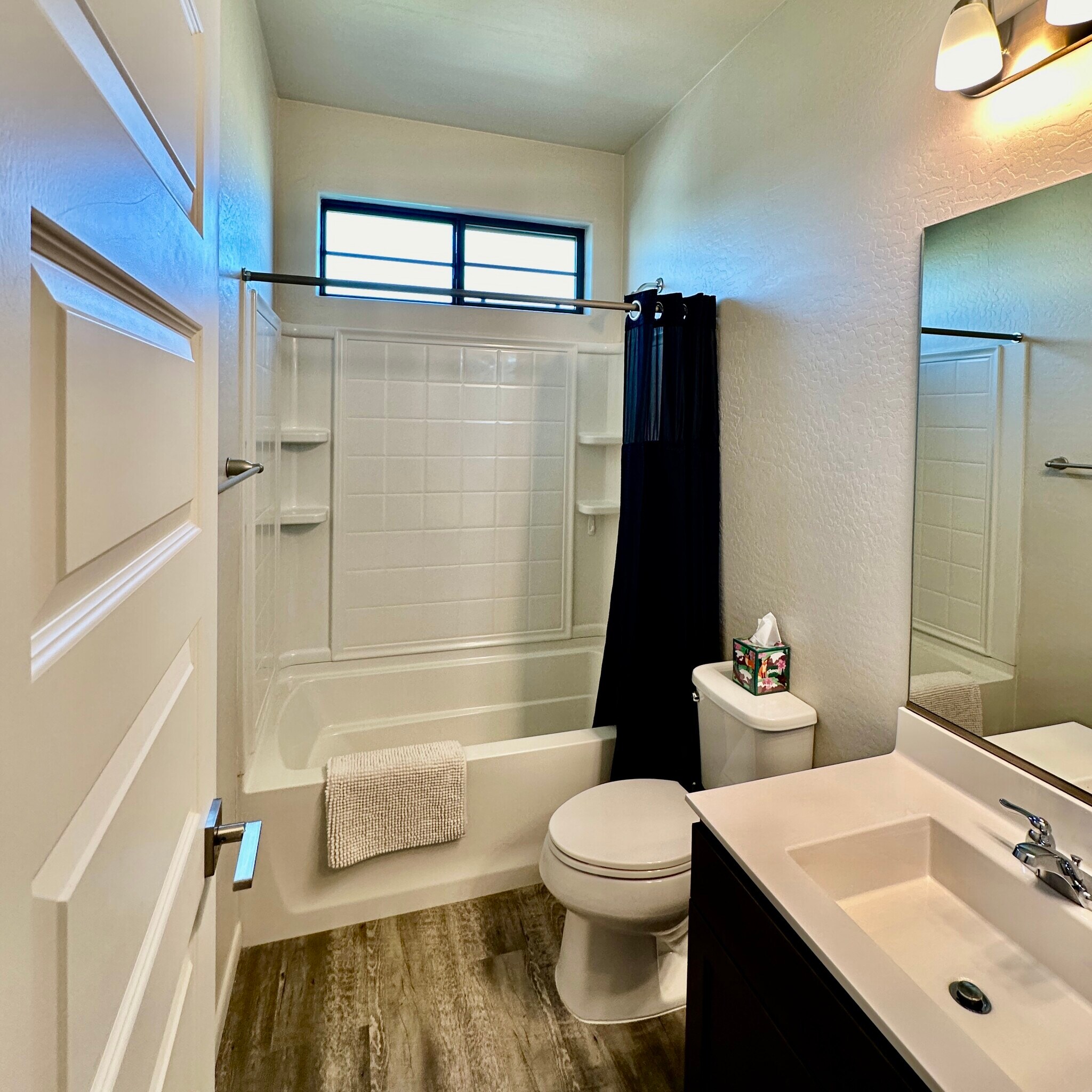 Building Photo - 2090 S Dorsey Ln