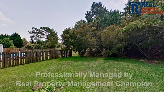 Building Photo - 2311 Sapling Cir