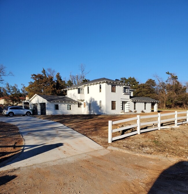 Primary Photo - 3501 Evans Dr