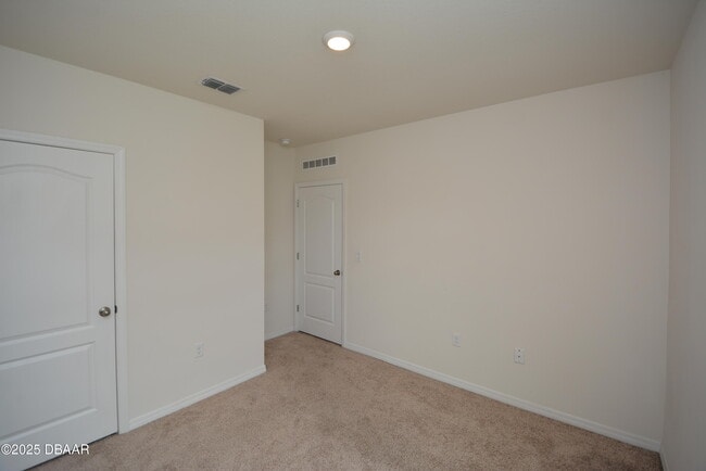 Building Photo - 285 Sunset Point Dr