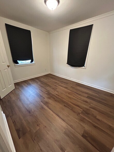 05_Bedroom 2 - 2922 Chestnut St