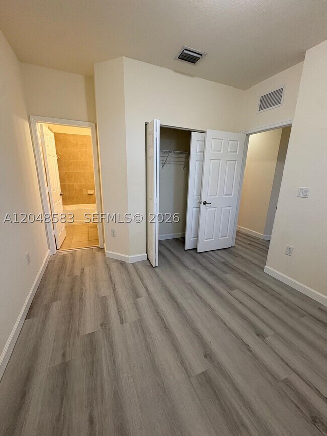 Building Photo - 17460 SW 153rd Ave