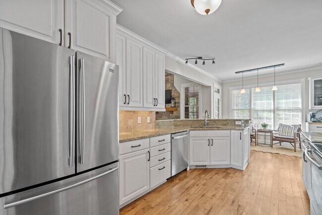 Building Photo - 29 Oakton N