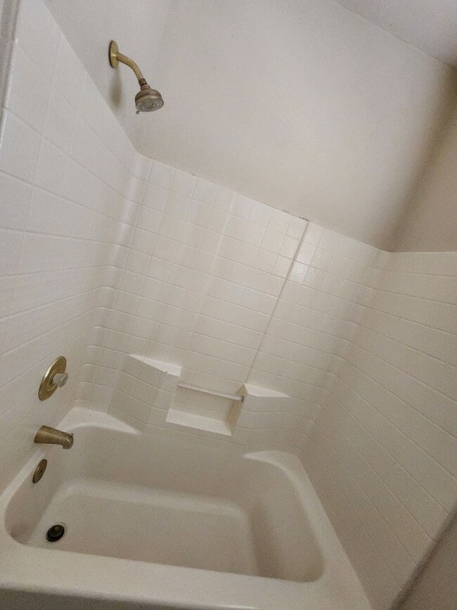 Building Photo - Cozy 3 Bedroom Cedar City Home