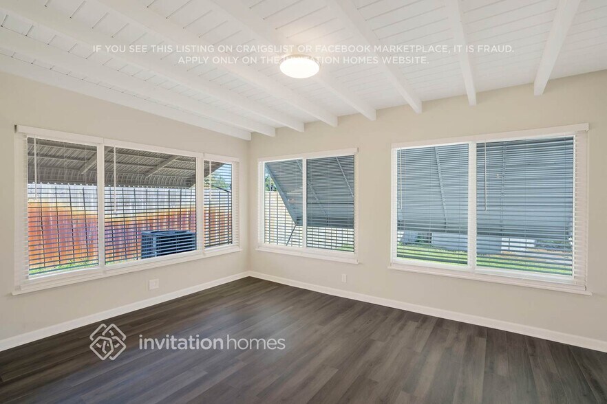 Building Photo - 530 NW 5th St