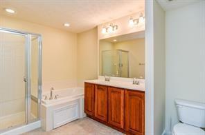 Building Photo - 108 Village Pl