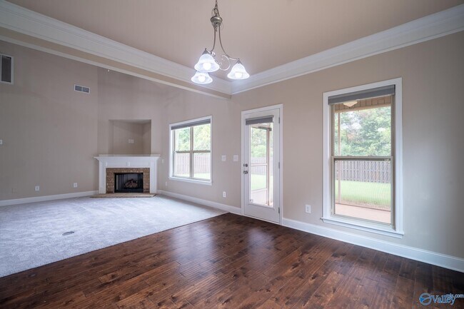 Building Photo - 110 Wolf Creek Trail SW