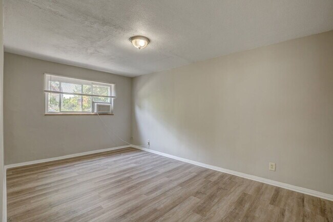 Building Photo - 783 N Fred Shuttlesworth Cir