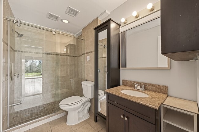 Building Photo - 8483 Sands Point Dr