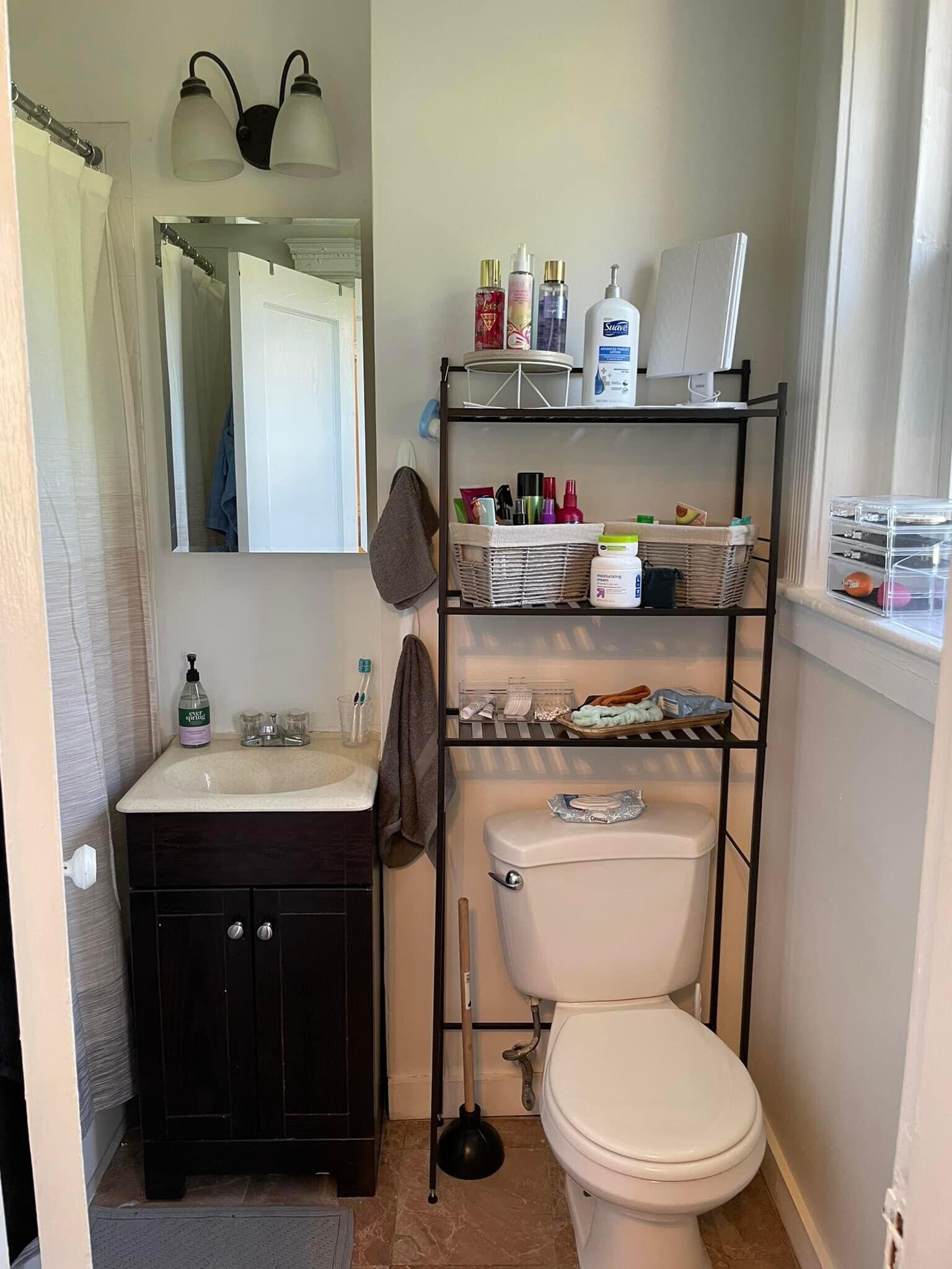 Building Photo - 38 Hemenway St