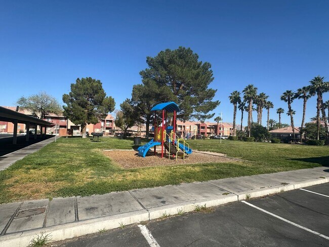 Building Photo - NE Near Nellis! Gated! Community Pool, Spa...