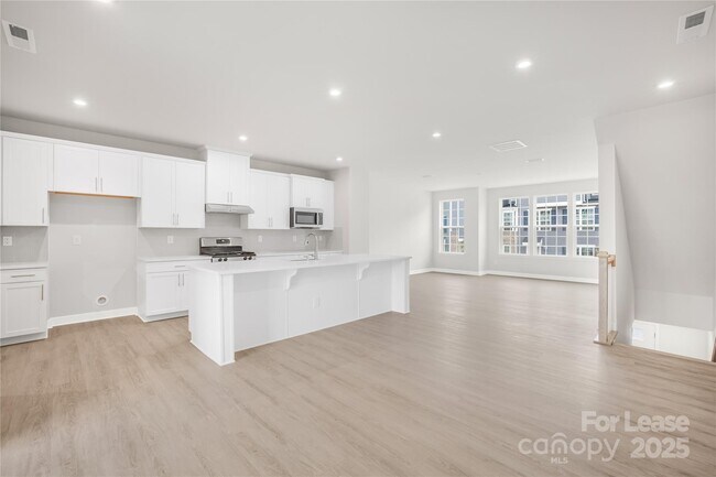 Building Photo - 513 Bailey Mls Dr
