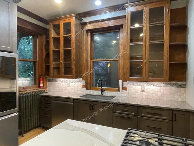 Building Photo - 1458 Cherokee Rd