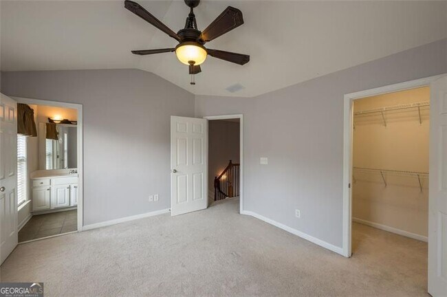 Building Photo - 1369 Thornborough Dr