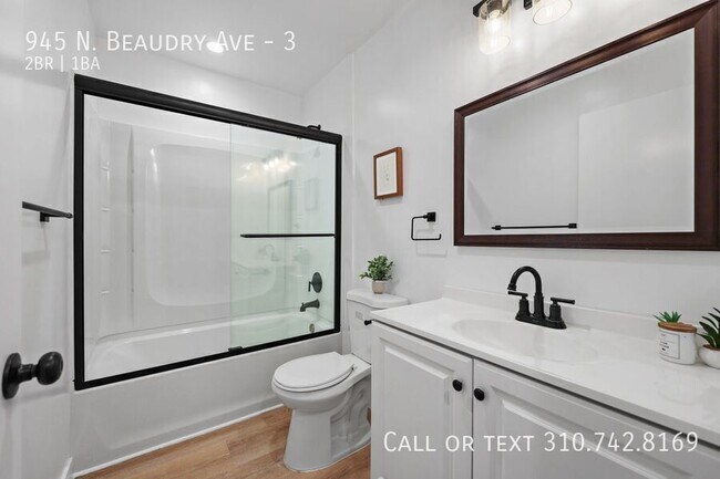 Building Photo - 945 N Beaudry Ave