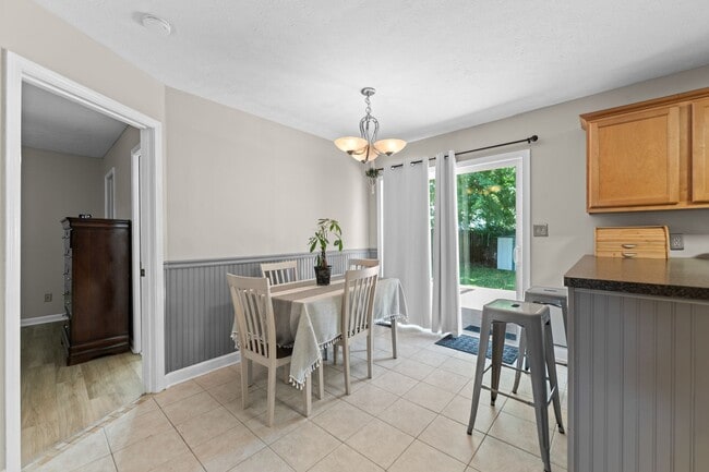 Building Photo - Wonderful Pee Wee Valley Home