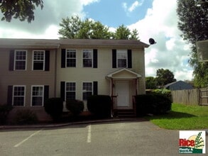Building Photo - 1075 Forest Street