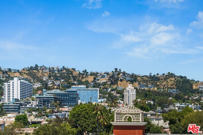 Building Photo - 1030 Kings Rd