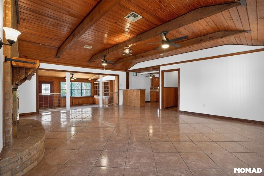 Building Photo - 372 Creekside Estates