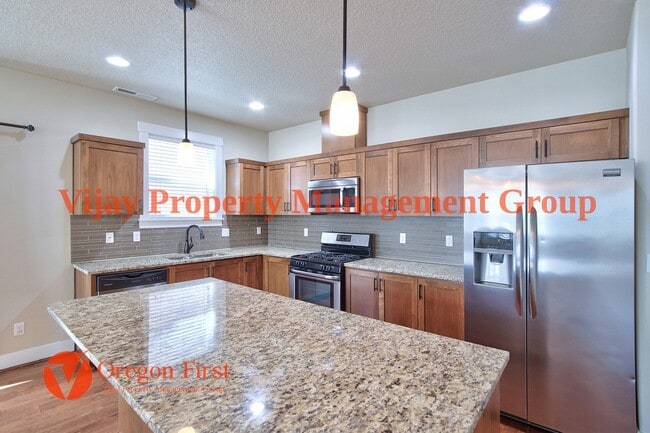 Building Photo - 410 SW Basilone Terrace