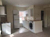 Building Photo - 9 State St