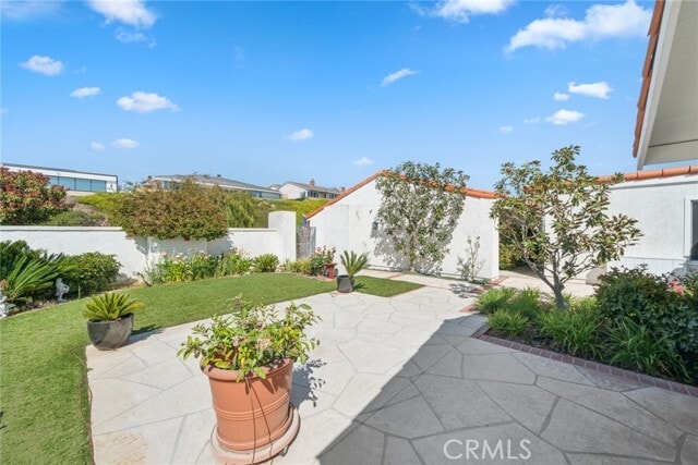 Building Photo - 35 Montecito Dr