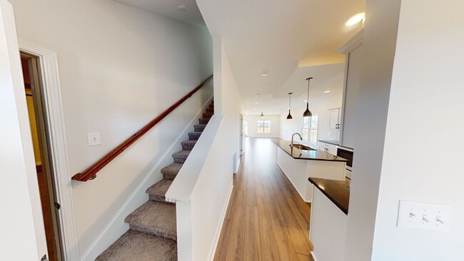 Building Photo - Modern Comfort, Great Location, and Pet-Friendly Living