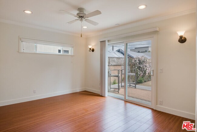 Building Photo - 4264 Mildred Ave