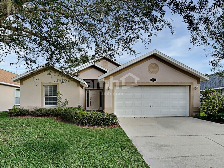 Primary Photo - 554 Sedgewood Cir