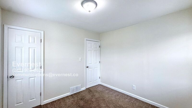 Building Photo - 20264 Stotter St