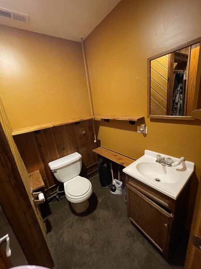 Building Photo - 26321 W Grass Lake Rd