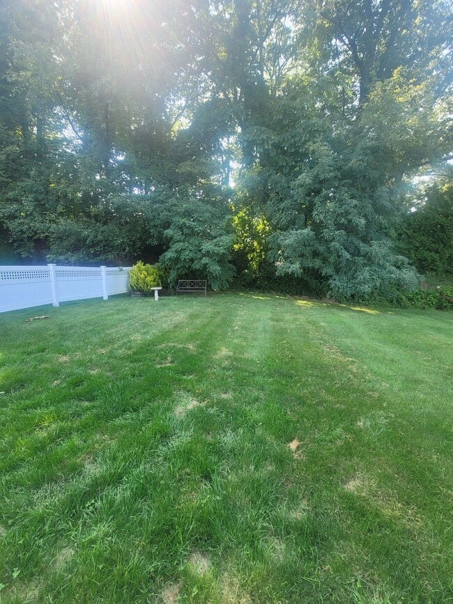 Building Photo - 106 Quail Dr