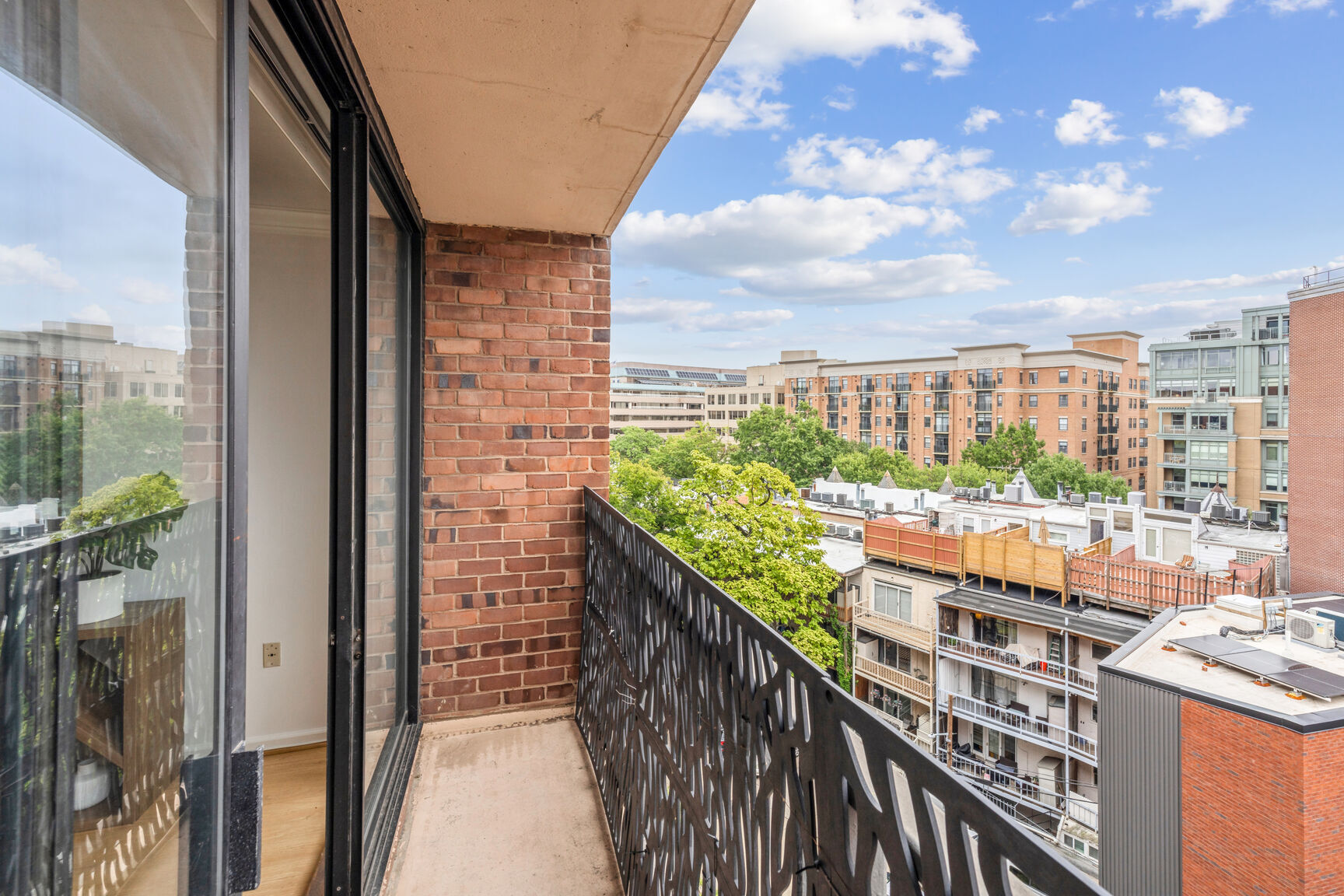 Building Photo - 2555 Pennsylvania Ave NW