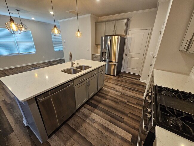 Building Photo - 6529 Mezzo Ln