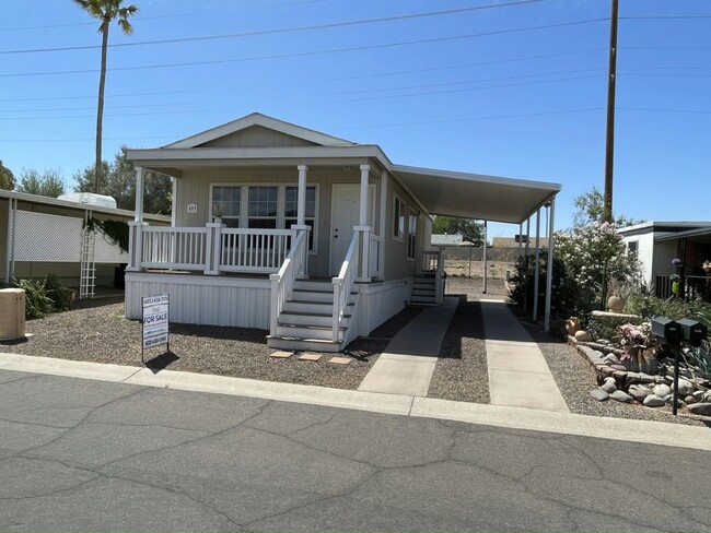 Primary Photo - 2401 W Southern Ave