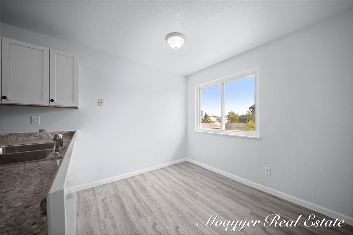 Building Photo - 1041 Abbey Ct