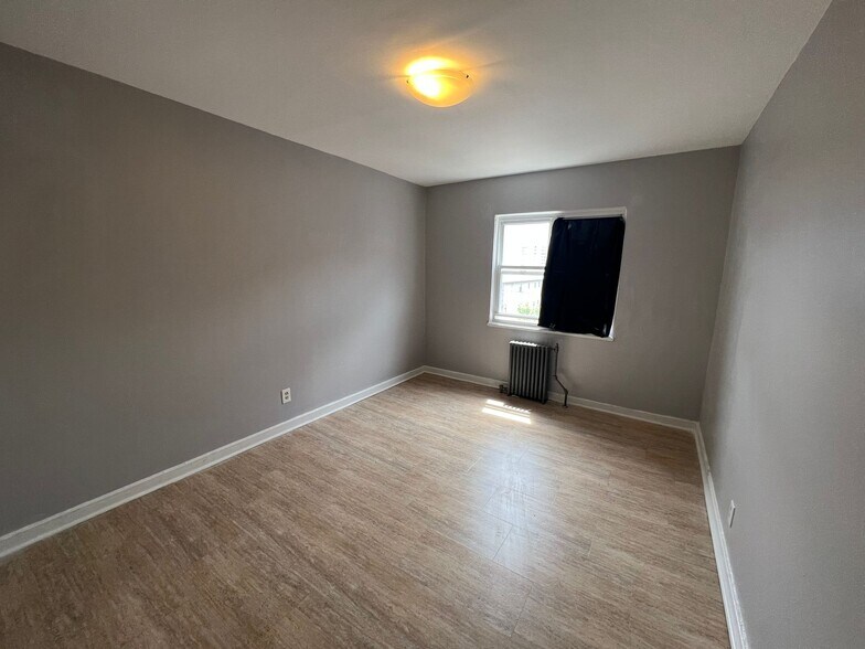 70 Crawford St 15 - 71 Crawford St