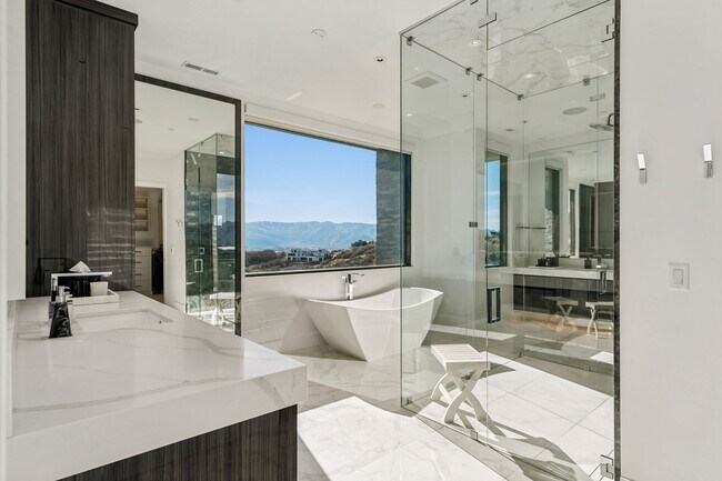 Building Photo - 3404 Wapiti Cyn Rd