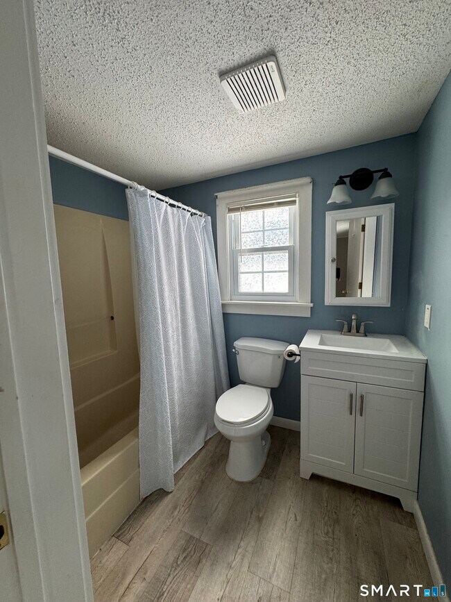 Building Photo - 26 Portland Rd