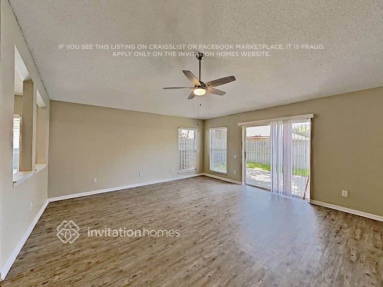 Building Photo - 3564 Moss Pointe Pl