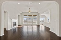 Building Photo - 532 Stone River Dr