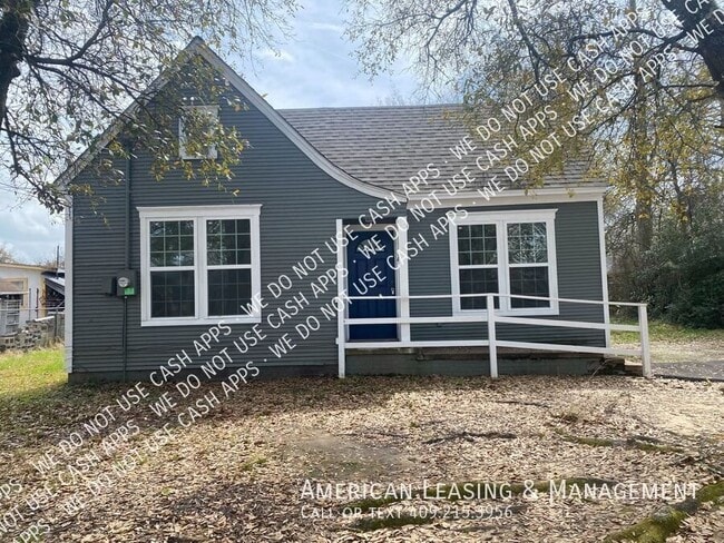 Building Photo - 134 Southend Blvd