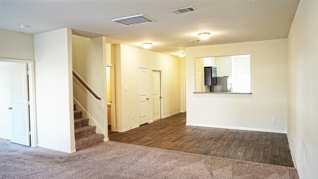 Building Photo - 10510 Pine Landing Dr